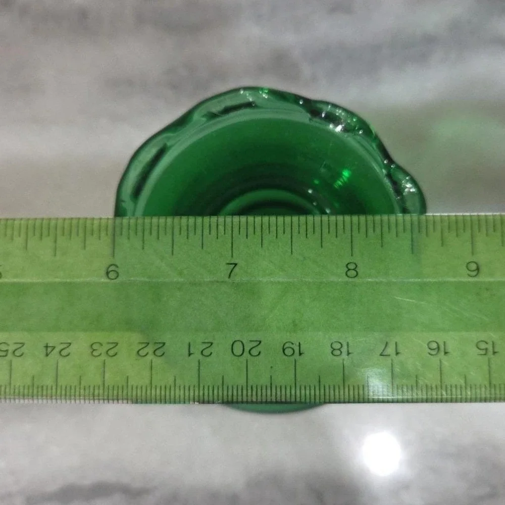 Anchor Hocking Emerald Green Glass Bud Vase, Vintage‎ Ruffled Edge, Centerpiece